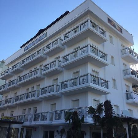 Hotel Residence Veliero Riccione Eksteriør billede