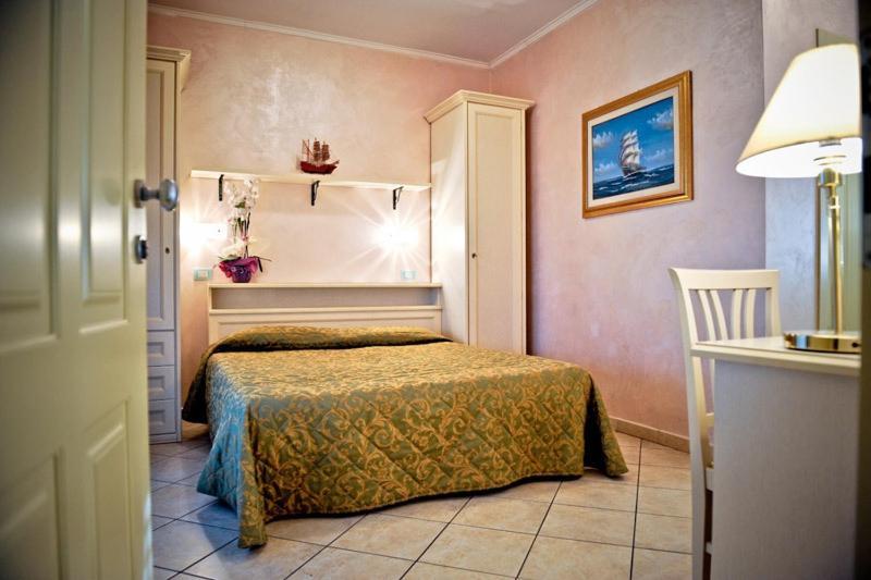 Hotel Residence Veliero Riccione Værelse billede