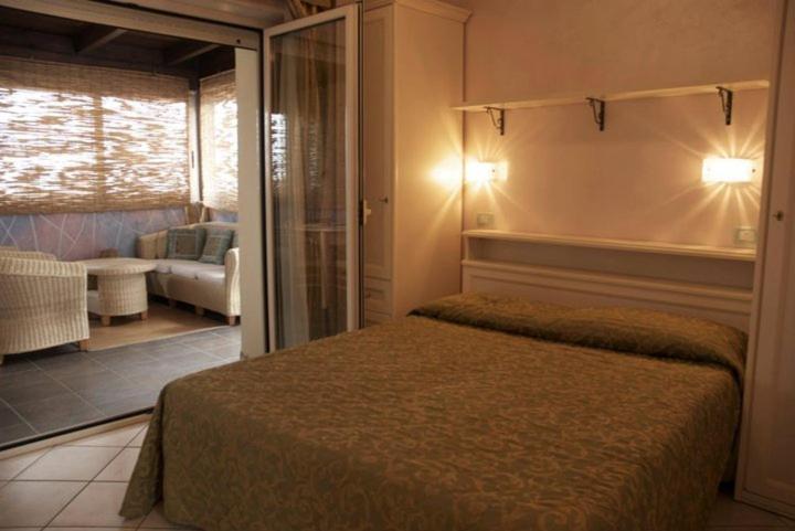 Hotel Residence Veliero Riccione Eksteriør billede