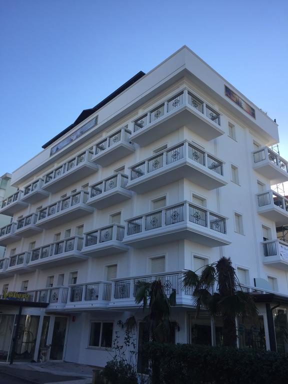 Hotel Residence Veliero Riccione Eksteriør billede