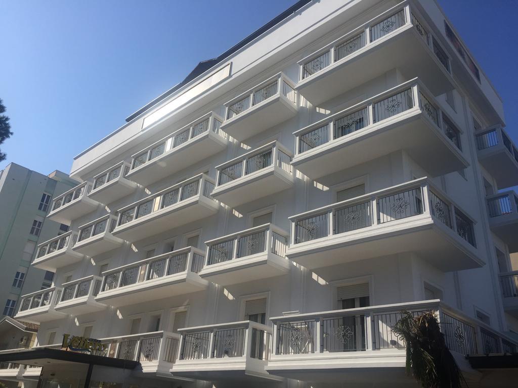 Hotel Residence Veliero Riccione Eksteriør billede