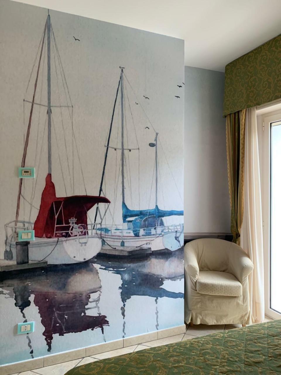 Hotel Residence Veliero Riccione Eksteriør billede